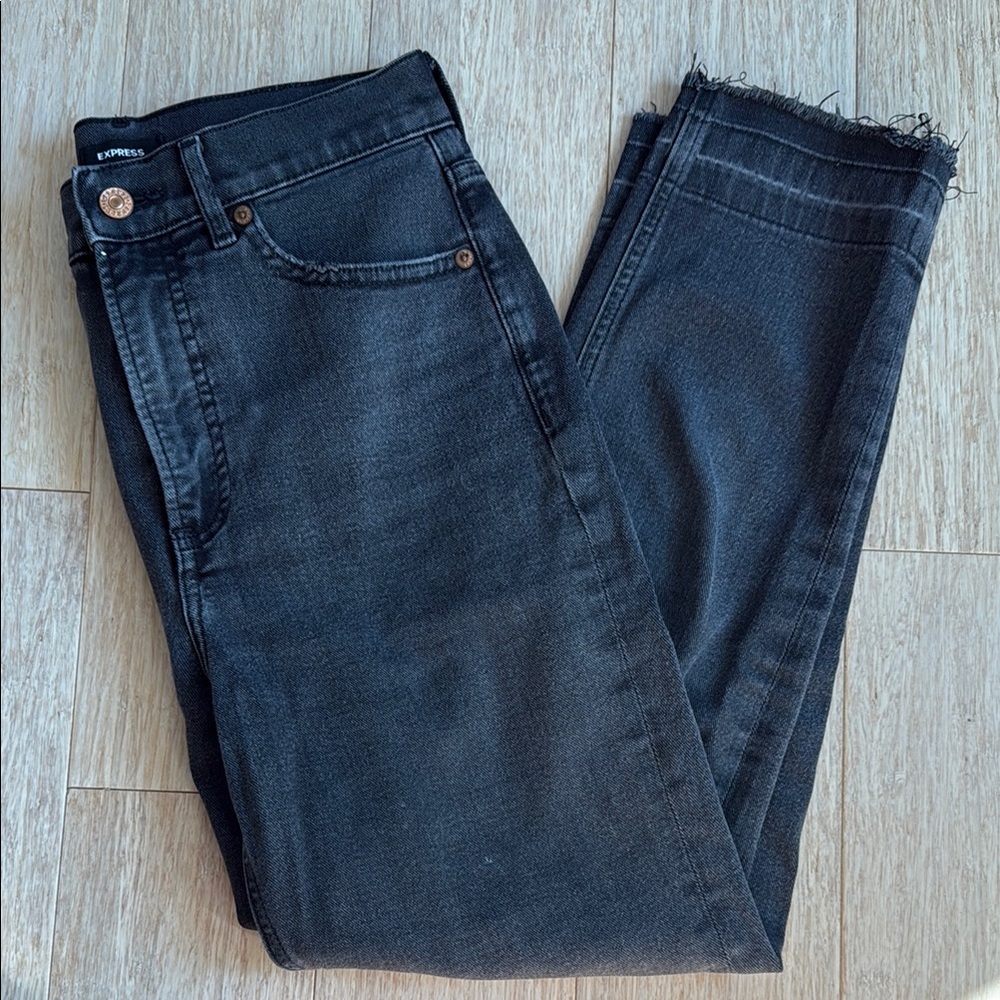 Express Black Ankle Cropped Jeans